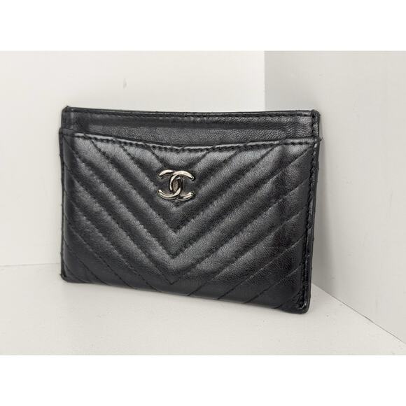 CHANEL Lambskin Chevron Card Holder Black - Picture 1 of 8